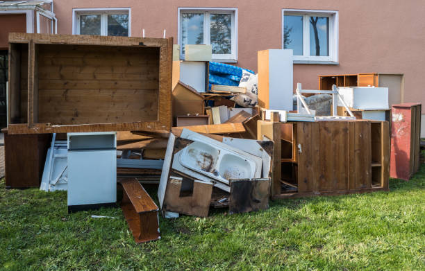 Best Yard Cleanup Services  in St Charles, MO