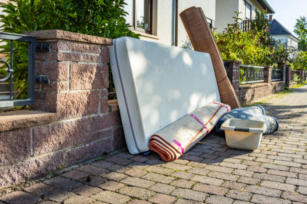 Best Construction Debris Removal  in St Charles, MO